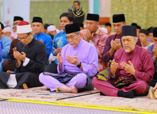 TYT attends Sarawak Hijrah year-end, new year prayer ceremony in Miri
